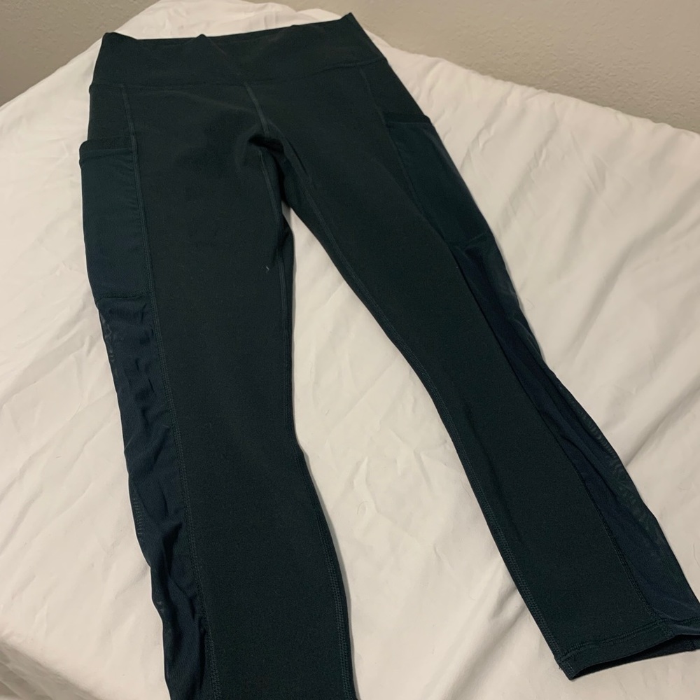 Fabletics Power Hold Cropped Leggings